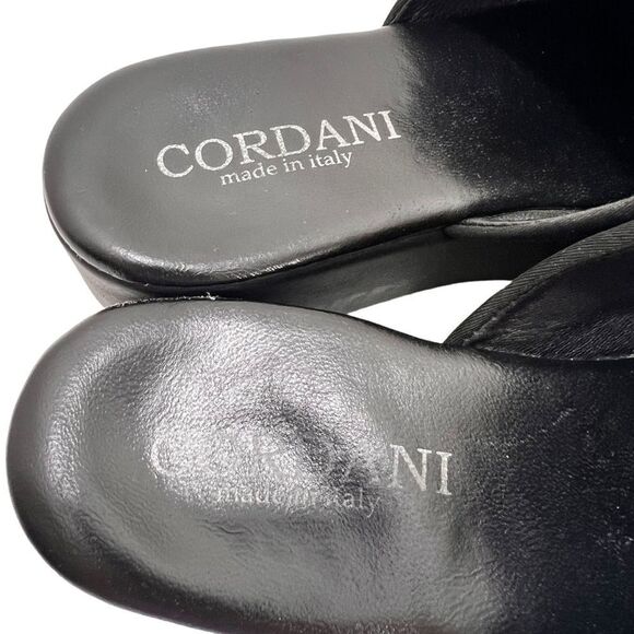 Cordani Jessa Platform Slide Sandal - Picture 4 of 9